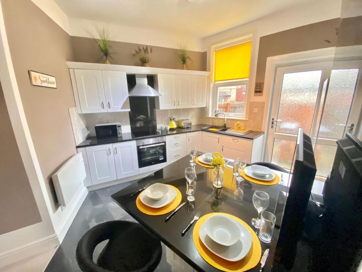 Blackpool Abode - The Buttercup Suite Ngoại thất bức ảnh